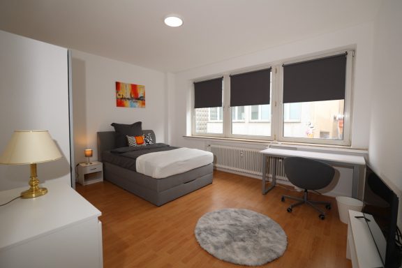 Room 1 Zimmer 1